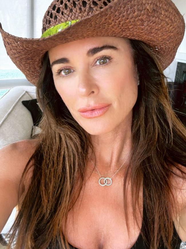 Kyle Richards has appeared to respond to alcohol addiction rumours.