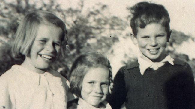 Valerie Eastwell (centre) with sister Elvie and brother Ernie only months before the eight-year-old disappeared.