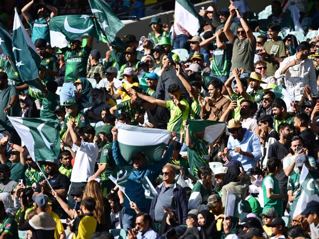 Pakistan fans were out in force at the MCG on Monday. Picture: Quinn Rooney/Getty Images.