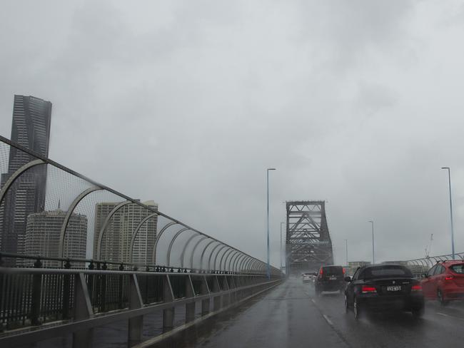 Rainy day in Brisbane. On the road towards Story Bridge, Brisbane 17th of March 2019. (AAP Image/Attila Csaszar)