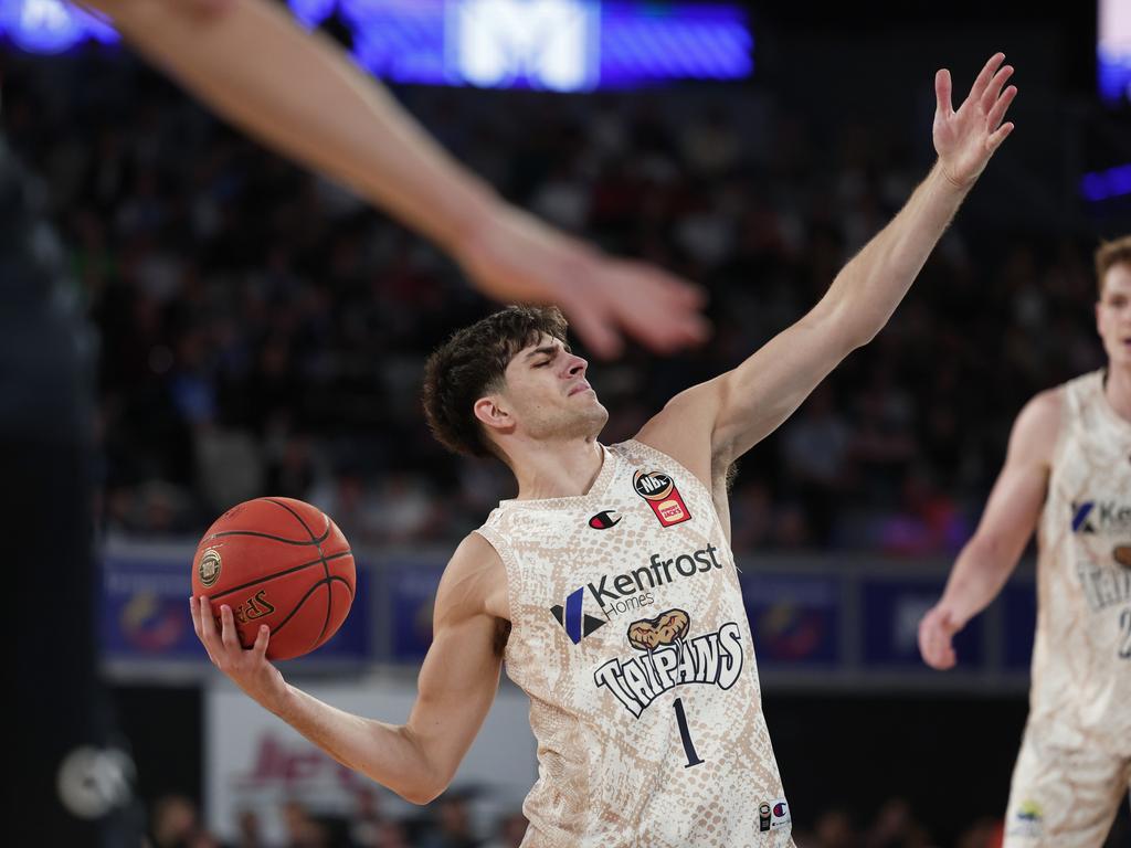 Taran Armstrong of the Taipans. Picture: Daniel Pockett/Getty Images.