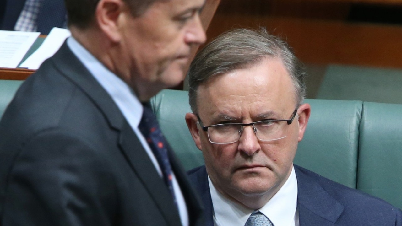 Labor figures play down leadership talk