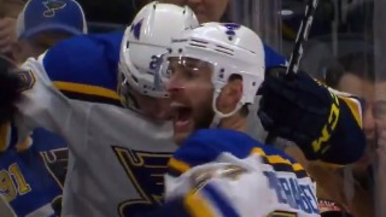 Video St. Louis Blues hockey player collapses during game - ABC News