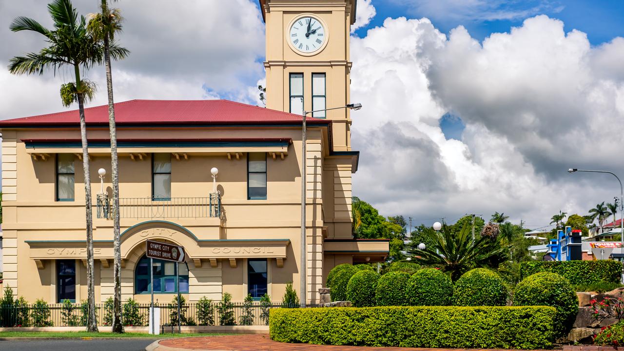 Protesters will attend the rally at 9am on Tuesday morning at the Gympie Regional Council Chambers in town hall, where they will take a stand against ‘mandated vaccines’ and lockdowns.