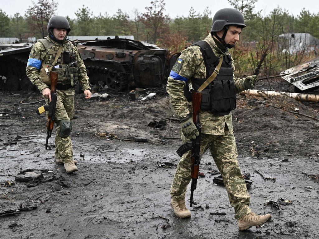 Ukrainian soldiers in Dmytrivka village, west of Kyiv. Picture: Genya Savilov/AFP