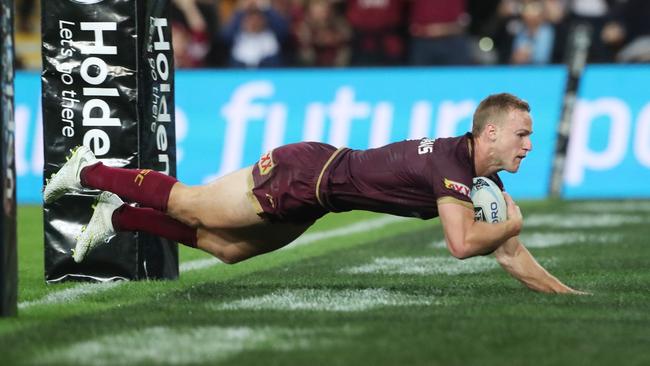 Daly Cherry-Evans scores the go-ahead try in game three. Picture: Peter Wallis