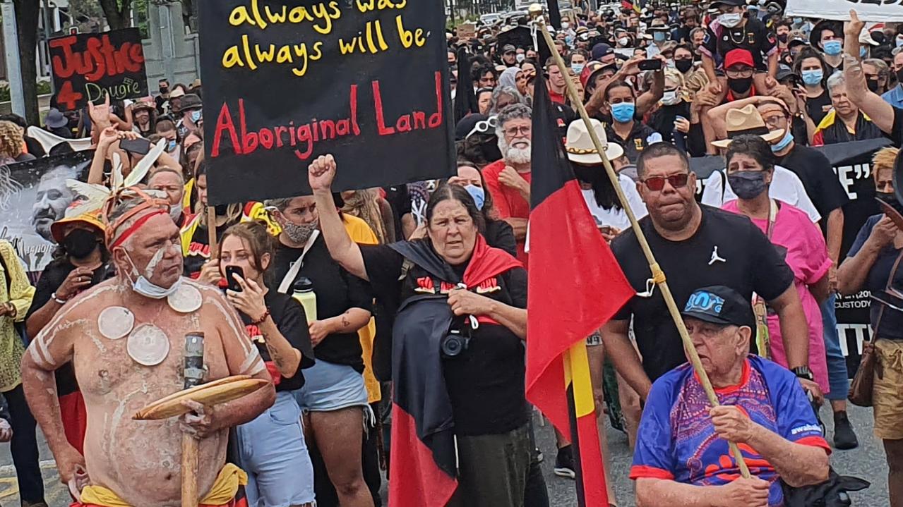 Aboriginal Tent Embassy 50th anniversary: 2500 march in Canberra | news ...