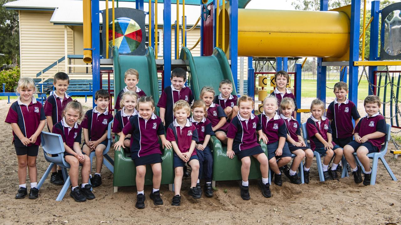 Allora State School Prep students (from left) Savannah, Xavier, Matilda, Alby, Grace, Reeves, Millie, Kai C (standing), Ryley, Elouise, Danielle, Nathaniel, Gracie, Riley, Kai M (standing), Azarlie, Hannah, William T and William C, Wednesday, February 22, 2023. Picture: Kevin Farmer