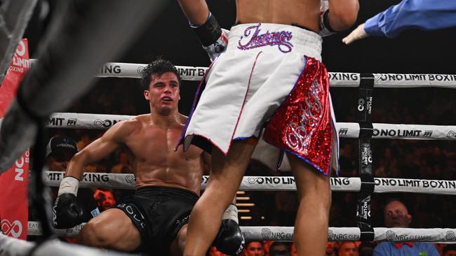 Brock Jarvis (left) was dazed and confused on the ropes in his loss to Keith Thurman. Photo: Grant Trouville