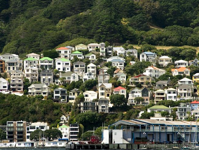 RBNZ seeks to cool home price boom