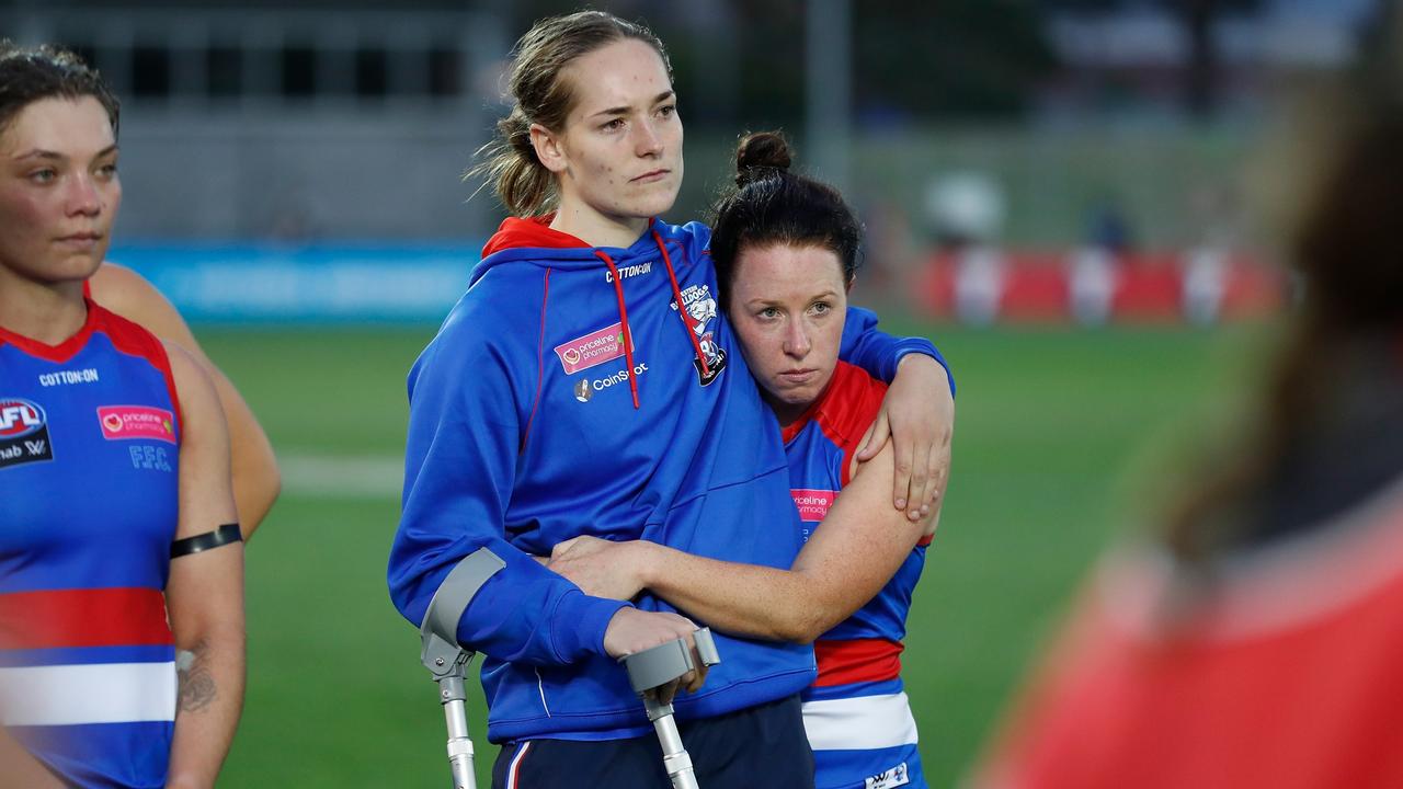 Isabel Huntington after rupturing her ACL for the third time in 2022. Picture: Michael Willson/AFL Photos via Getty Images)