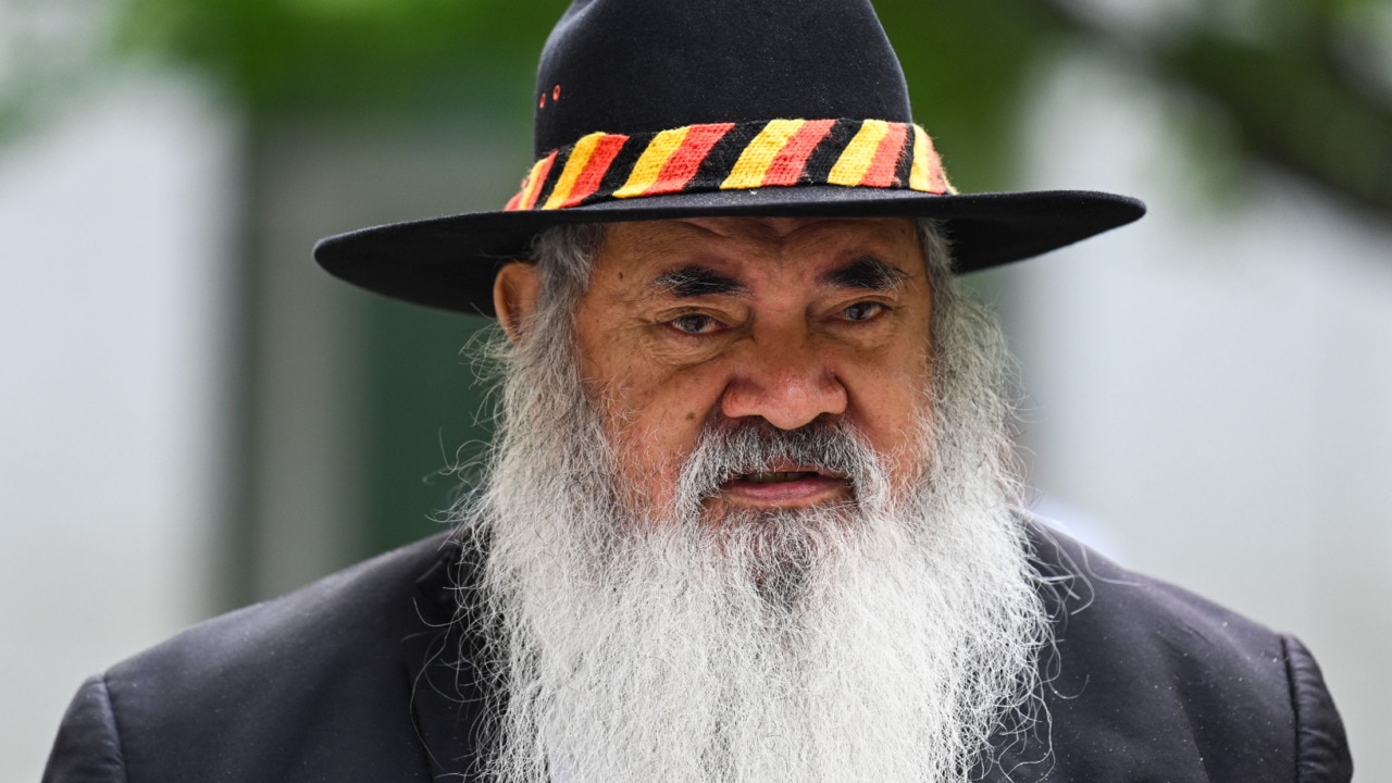 Pat Dodson retiring with ‘some sense of sorrow’ due to negative response to referendum
