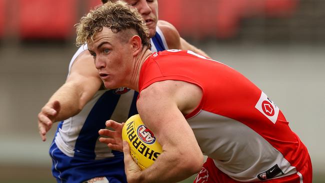 Chad Warner’s return could help combat the Cats’ contested-ball strength. Picture: Phil Hillyard