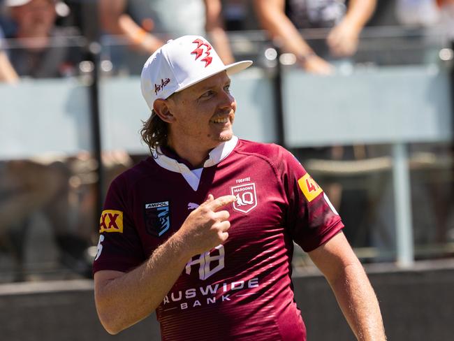 Captain Cameron Smith of Ripper GC interacts with the fans on the 12th hole during the final round of LIV Golf Adelaide at Grange Golf Club on Sunday, February 16, 2025 in Adelaide, Australia. (Photo by Scott Taetsch/LIV Golf)