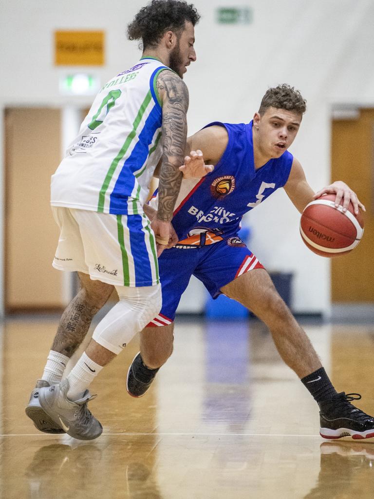 Noah Silcox Smith, Mountaineers. QSL basketball mens, Mountaineers vs Gold Coast Rollers. Friday, June 18, 2021. Picture: Nev Madsen.