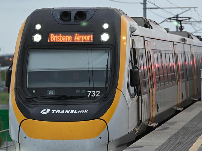 19/11/2023:  An air train and passengers arrives at the domestic airport, Brisbane. pic: Lyndon Mechielsen/Courier Mail