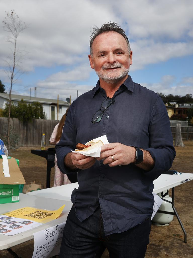 Independent candidate for Franklin David O'Byrne at the Risdon Vale Primary School booth. Picture: Nikki Davis-Jones