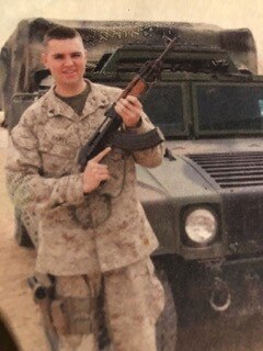 A young JD Vance in Iraq