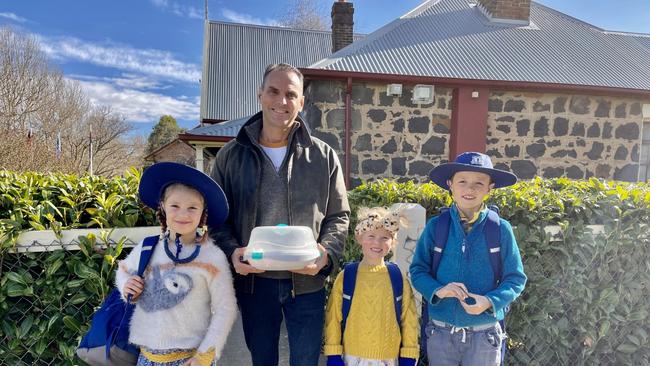 Daniel Duggan and his children at their Orange, NSW, home. Picture: Supplied