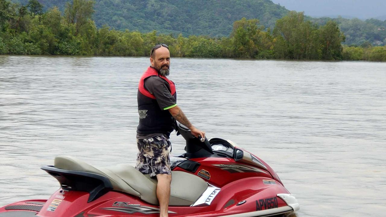 Edmonton resident Boe Willcox has been ferrying people back and forth between Holloways Beach and Stratford on Monday morning.