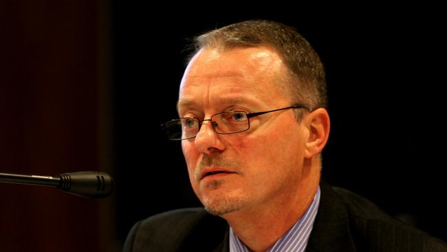 Victoria’s Inspector General for Emergency Management, Tony Pearce, will lead the state’s inquiry into the 2019-20 fire season. Picture: File