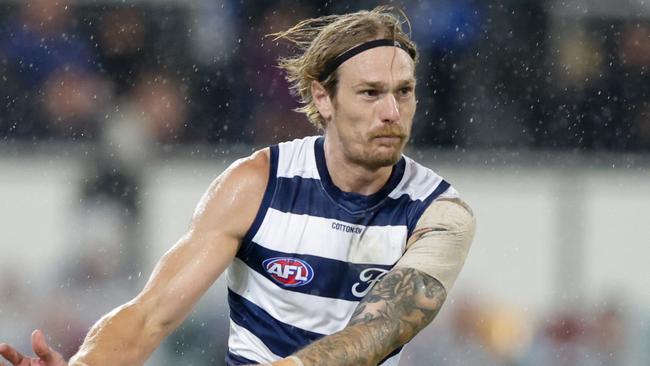 BRISBANE, AUSTRALIA - APRIL 20: Tom Stewart of the Cats in action during the 2024 AFL Round 06 match between the Brisbane Lions and the Geelong Cats at The Gabba on April 20, 2024 in BRISBANE, Australia. (Photo by Russell Freeman/AFL Photos via Getty Images)