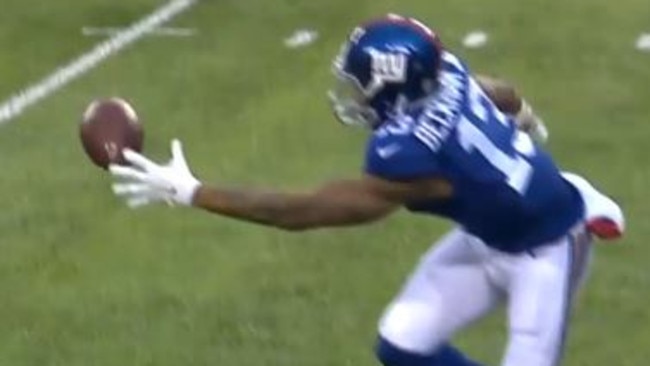 NFL: New York Giants wide receiver Odell Beckham Jr takes incredible one- handed touchdown catch, video