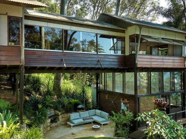 Famous architect’s ‘dancing home’ for sale