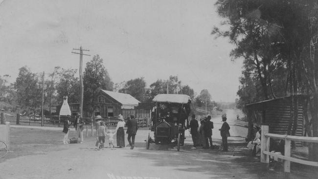 Narrabeen prior to 1913. Photo Northern Beaches Library