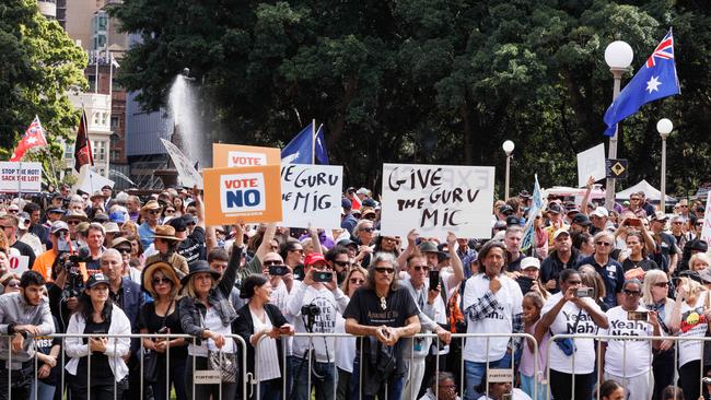 People turn out in support of the No campaign at a rally in Sydney. Picture: NCA NewsWire / David Swift