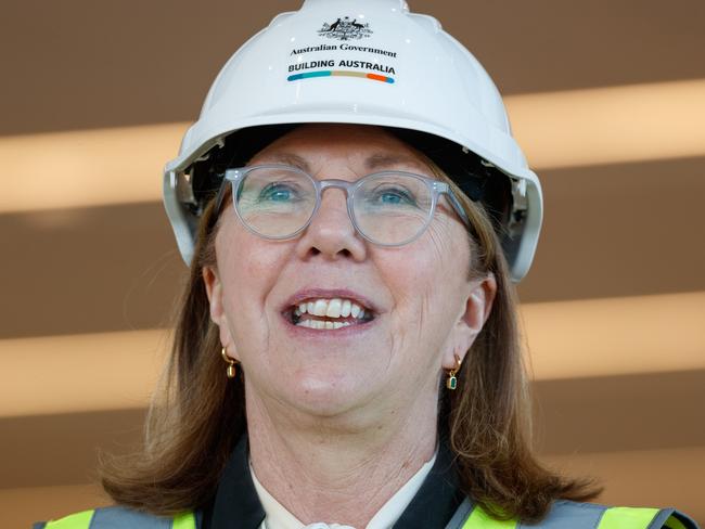 LUDDENHAM, AUSTRALIA - NewsWire Photos JULY 30, 2024. Catherine King MP gets a tour of construction progress on the terminal at Western Sydney International (Nancy Bird Walton) Airport. Western Sydney suburb of Luddenham & BadgeryÃ&#149;s Creek. Picture: NewsWire / Max Mason-Hubers