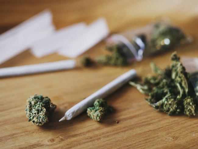 Mum sells teen boys illegal drugs to dodge “underbelly”