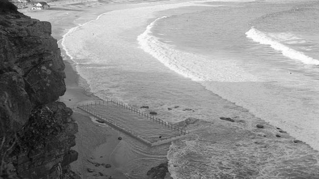 The fourth rock pool at Newport in the late 1930s. Photo by Max Dupain, State Library of NSW