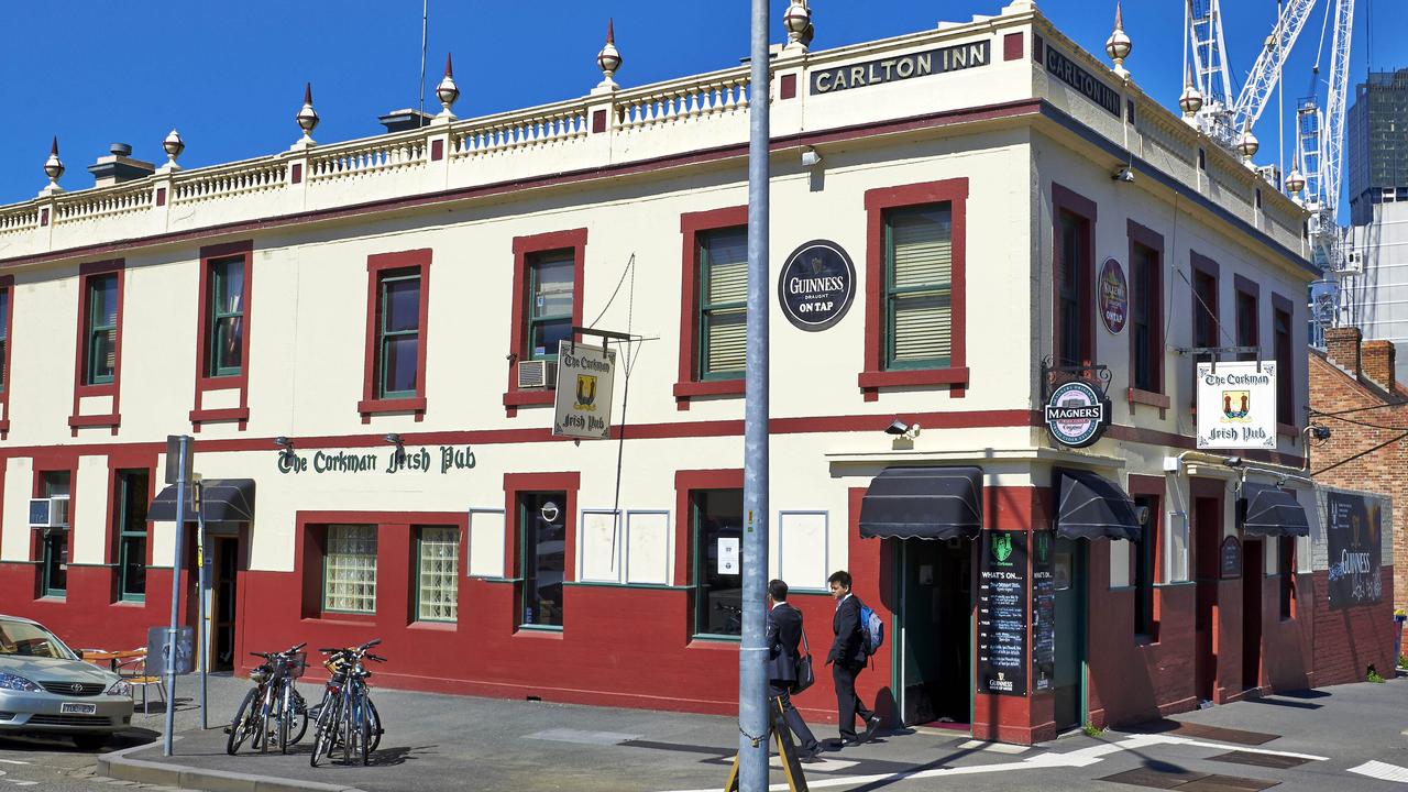 Historians call for greater protections of Melbourne pubs | Herald Sun