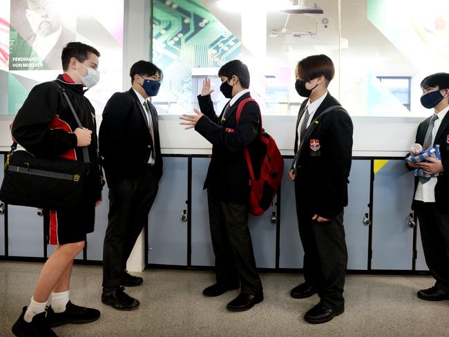 MELBOURNE, AUSTRALIA - NewsWire Photos OCTOBER 12, 2020: Students at Caroline Chisholm Catholic College in Braybrook in Melbourne's west return to school for the first time after COVID lockdown restrictions were eased. Picture: NCA NewsWire / Andrew Henshaw