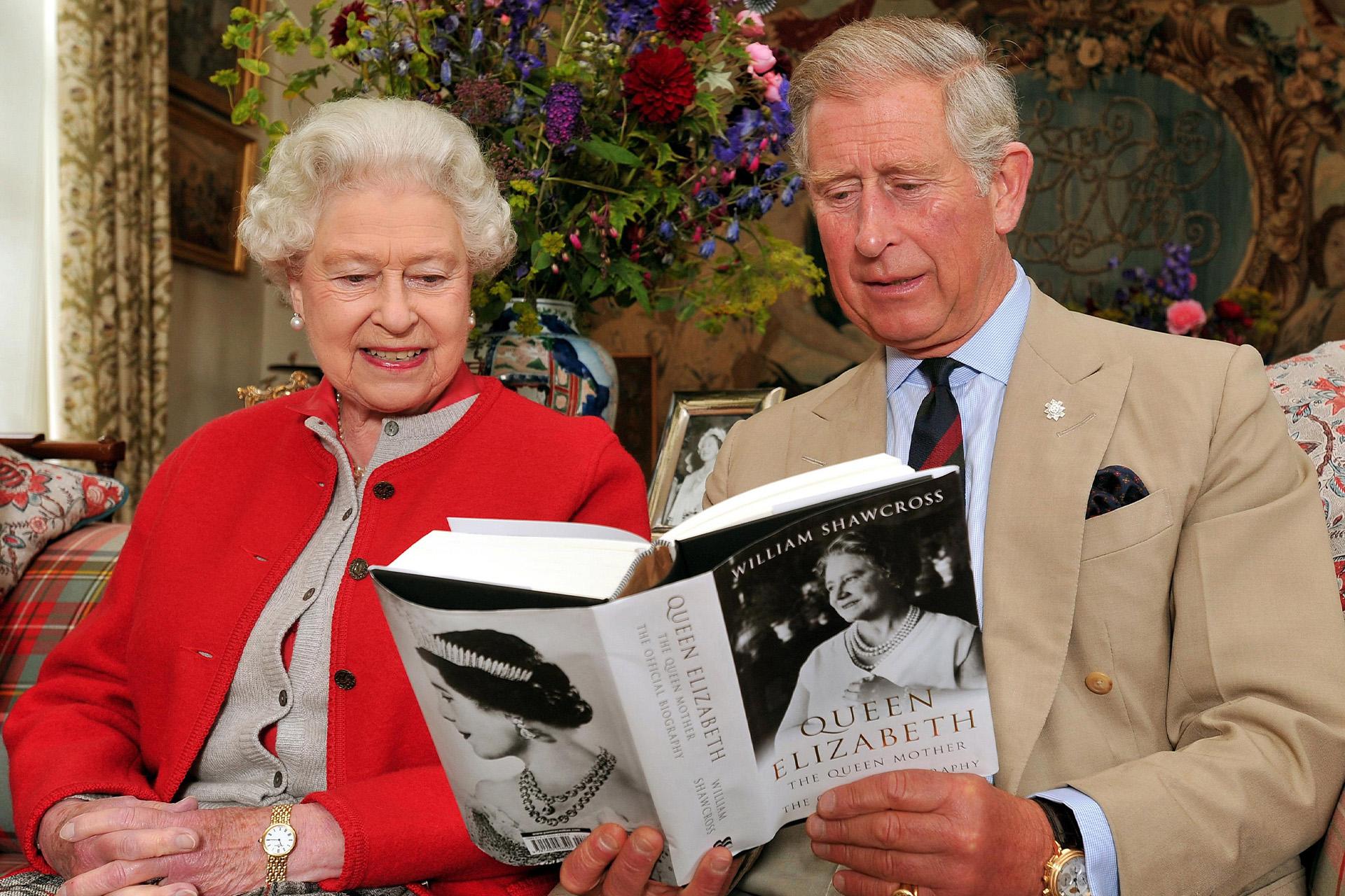 biographies of queen elizabeth ii