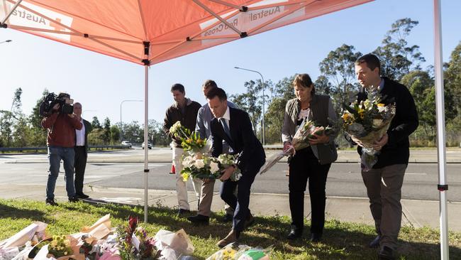 NSW Premier Chris Minns lays a wreath at the public memorial of the Greta bus crash.Picture: NCA NewsWire / Rhett Wyman pool