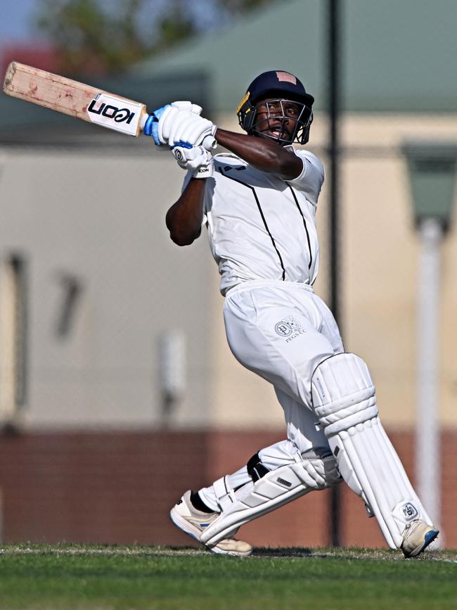 VTCA: PEGS captain Carlos Maynard on the hook. Picture: Andy Brownbill