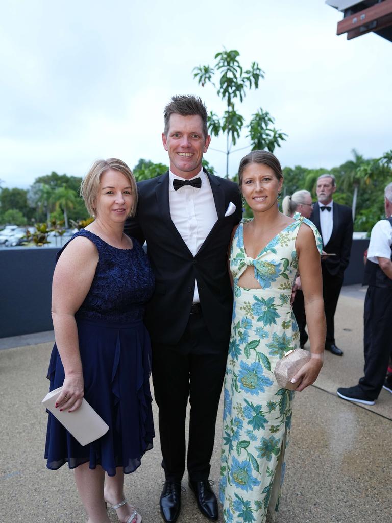 Melissa Dunstan, Kane Richter and Maddie Richter