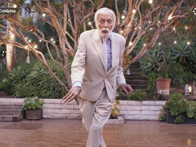 Dick Van Dyke dances in emotional video days before 99th birthday