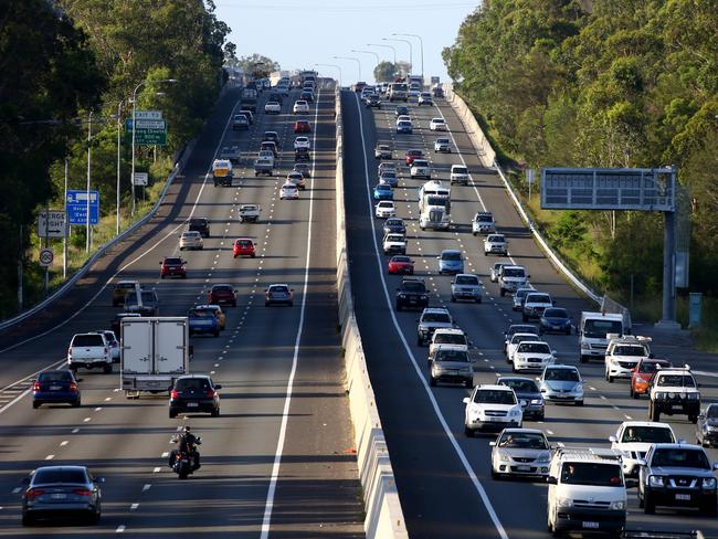 Afternoon traffic on the M1 - Traffic heading through Nerang South Pic by David Clark