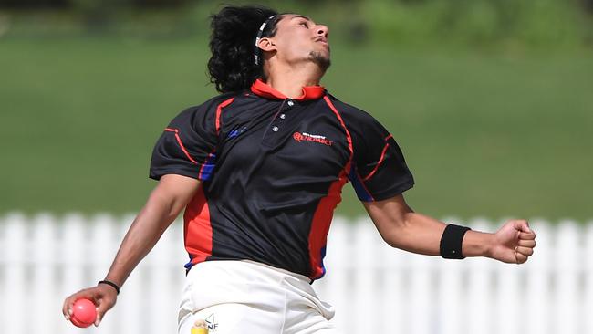 Musa Hussain in action for the North-West Wizards.