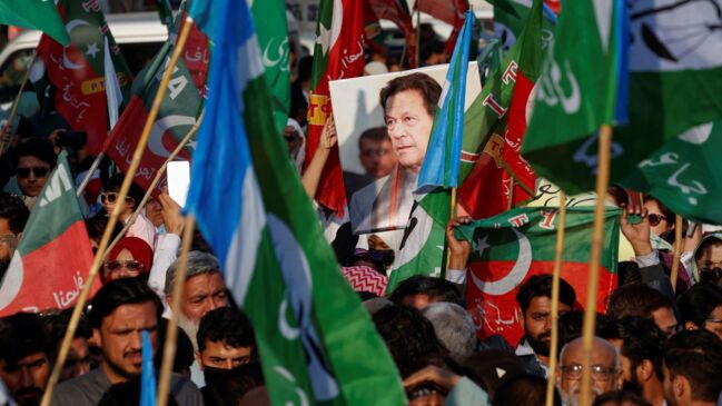 Pakistan Election Results: Protests Against Slow Vote Counting | News ...