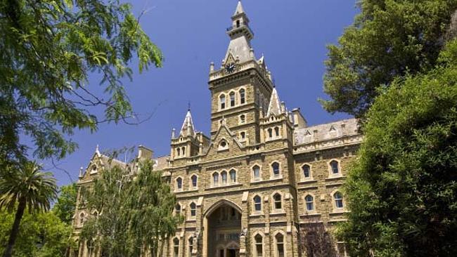  Ormond College Main Building, University of Melbourne 