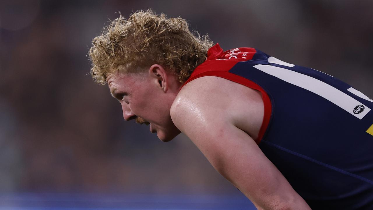 Oliver’s sliding scale: Precedent set for Dees to cut ties with Clarry