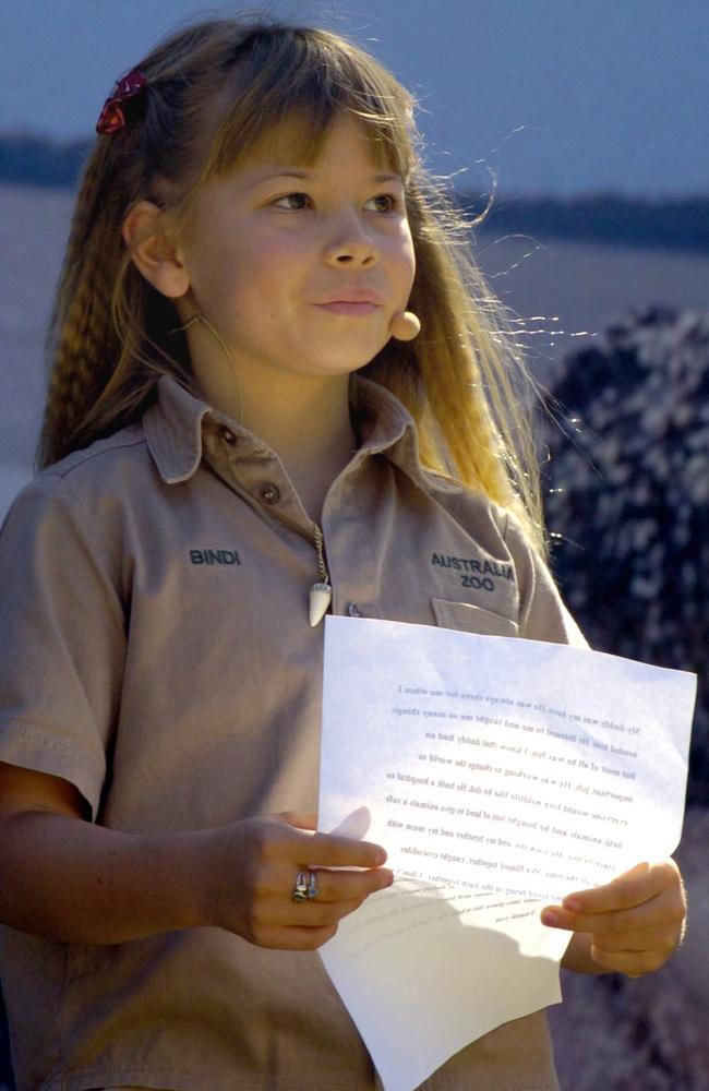 Bindi Irwin reads out her speech for her father Steve Irwin at a memorial service at Australia Zoo in Beerwah, 2006.