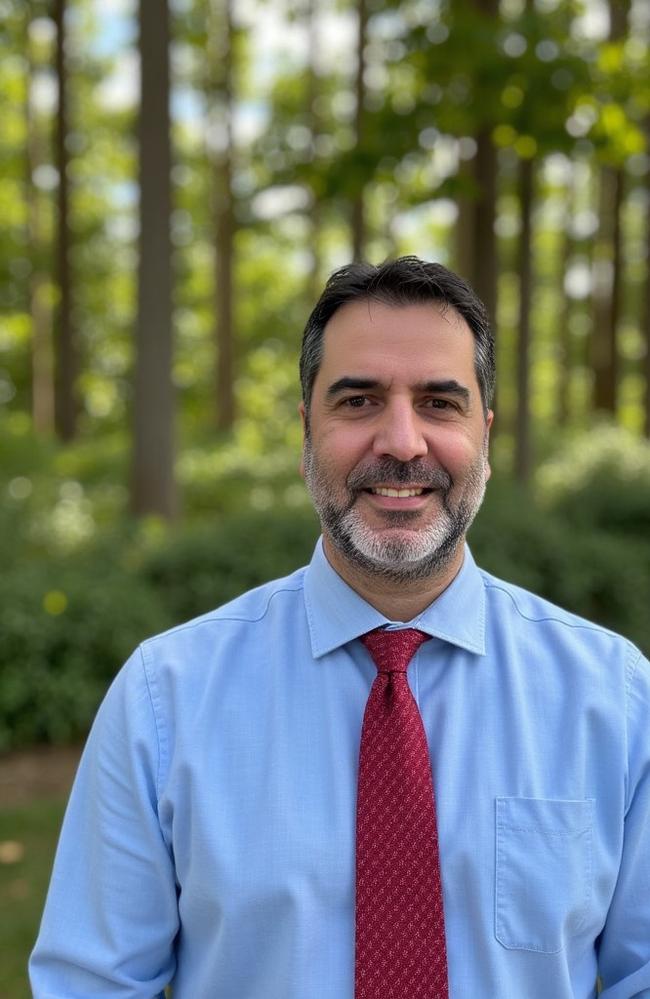 Associate professor Robert Faggian works in climate change adaptation at Deakin University’s Centre for Regional and Rural Futures.