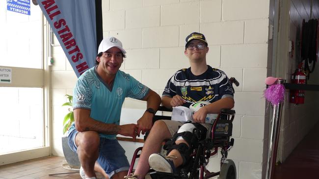 Murgon’s biggest Cowboys fan meets Thurston