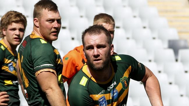 Mittagong's Jesse Bond about to pass. Picture: John Appleyard