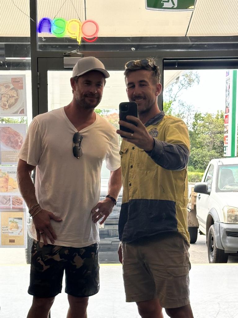 Hollywood megastar Chris Hemsworth spotted wearing thongs at Gold Coast  Chinese restaurant | Gold Coast Bulletin